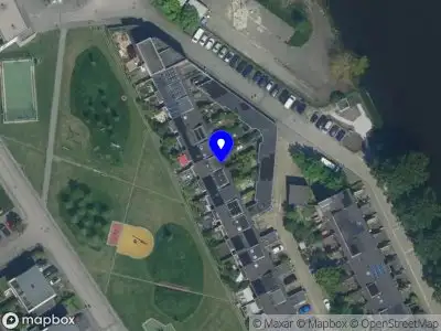 Ambulance met grote spoed naar de Falster in Zaandam