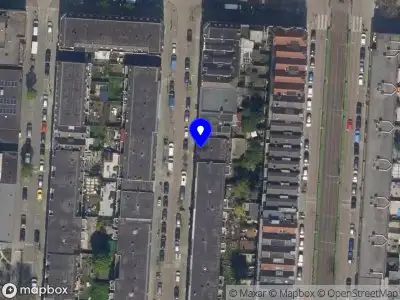 Ambulance met gepaste spoed naar de Bingleystraat in Rotterdam