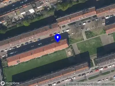 Ambulance met grote spoed naar de Chopinstraat in Vlaardingen