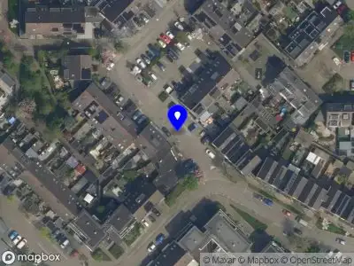 Ambulance met grote spoed naar de Begoniaveld in Nieuwerkerk aan den IJssel