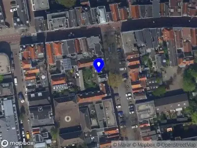 Ambulance met gepaste spoed naar de Loridanshof in Leiden