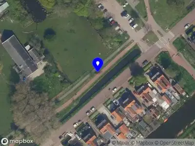 Ambulance met grote spoed naar de Bermweg in Capelle aan den IJssel