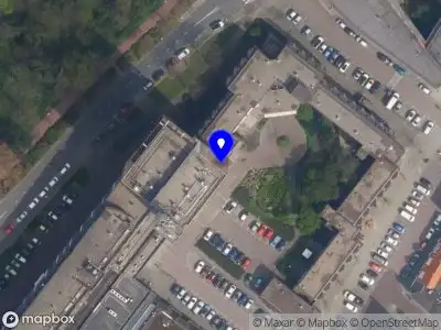 Ambulance met grote spoed naar de Hoekse Brink in Hoek van Holland