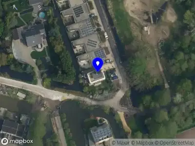 Brandweer met gepaste spoed naar de Willenskade in Gouda vanwege een buitenbrand