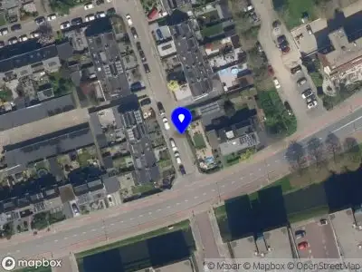 Ambulance met gepaste spoed naar de Da Costasingel in Capelle aan den IJssel