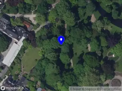 Ambulance met gepaste spoed naar de Oranjepark in Dordrecht