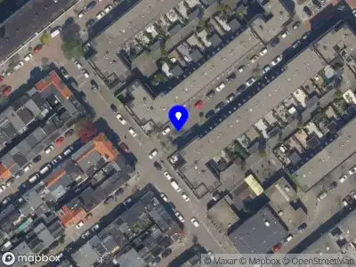 Ambulance met grote spoed naar de Haringvlietstraat in Schiedam