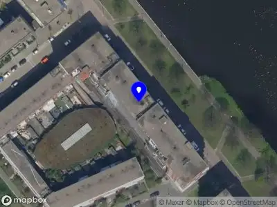 Ambulance met gepaste spoed naar de Spangesekade in Rotterdam