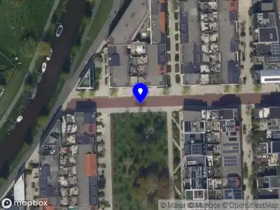 Ambulance met gepaste spoed naar de Alexander Gogelstraat in Leiden