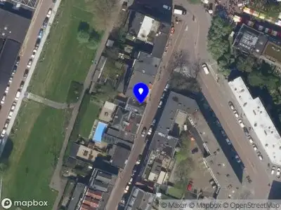Ambulance met grote spoed naar de Zuidhoek in Rotterdam