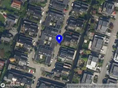 Ambulance met grote spoed naar de Ogier van Cralingenpark in Rotterdam