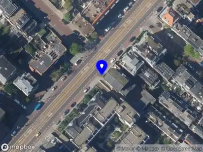 Ambulance met gepaste spoed naar de Badhuiskade in 's-Gravenhage