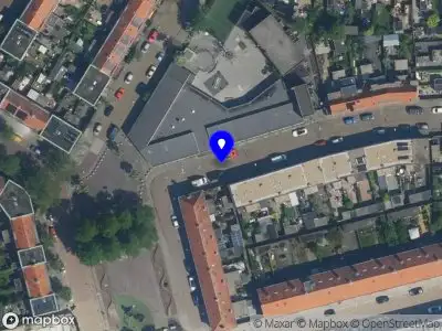 Ambulance met gepaste spoed naar de Noormannenstraat in Haarlem