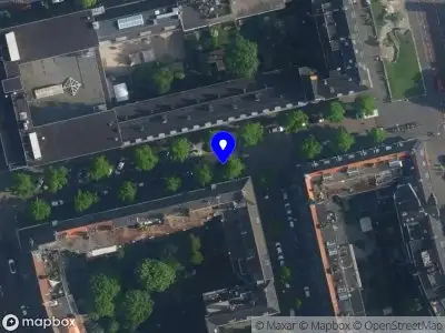Ambulance met gepaste spoed naar de Geleenstraat in Amsterdam