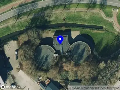 Brandweer met grote spoed naar de Venedijk in Kampen vanwege gebouwbrand