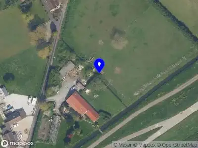 Ambulance met grote spoed naar de Heindijk in Oostvoorne