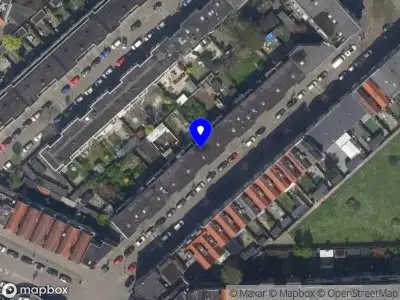Ambulance met gepaste spoed naar de Millinxstraat in Rotterdam