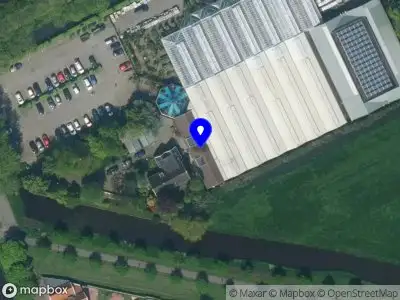 Brandweer met grote spoed naar de Lokkemientjeweg in Edam vanwege voertuigen te water