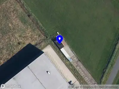 Politie met gepaste spoed naar de Polluxweg in Veendam vanwege voertuigen te water