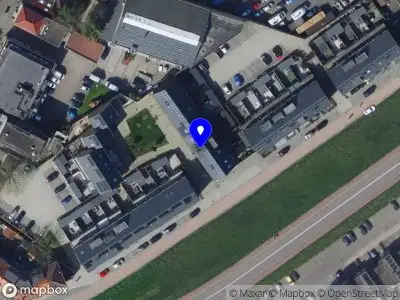 Ambulance met grote spoed naar de Hof aan de Dijk in Zwijndrecht