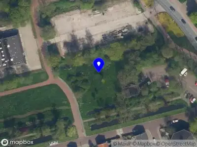Ambulance met gepaste spoed naar de Capelseweg in Capelle aan den IJssel