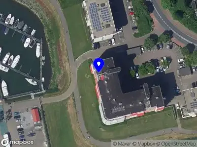 Ambulance met grote spoed naar de Pontonniersweg in Papendrecht