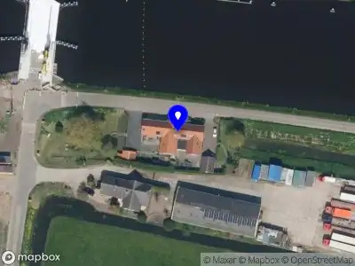 Brandweer met grote spoed naar de Kanaaldijk in Leerbroek vanwege reanimatie