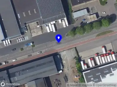 Ambulance met grote spoed naar de Edisonweg in Alblasserdam