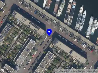 Ambulance met gepaste spoed naar de R.H. Fledderusstraat in Rotterdam