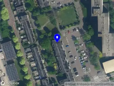 Ambulance met grote spoed naar de Zorgzaam in Amsterdam