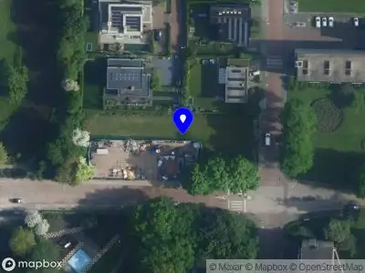 Ambulance met grote spoed naar de Rozenoord in Amstelveen