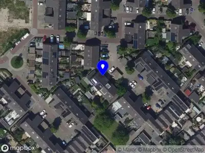 Ambulance met grote spoed naar de Cannenburg in Dordrecht