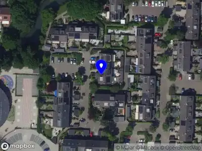Ambulance met grote spoed naar de Boogschutter in Dordrecht