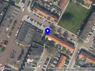 112 melding Ambulance met gepaste spoed naar de Abelenlaan in Rozenburg