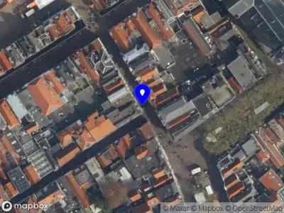 Ambulance met gepaste spoed naar de Jacob Gerritstraat in Delft