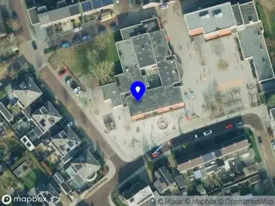 Brandweer met grote spoed naar de Windslaan in Almelo vanwege gebouwbrand