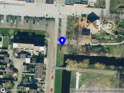 Brandweer met grote spoed naar de Atlaslaan in Hoogeveen vanwege voertuigbrand