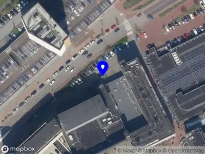 Ambulance met gepaste spoed naar de Fluiterlaan in Capelle aan den IJssel