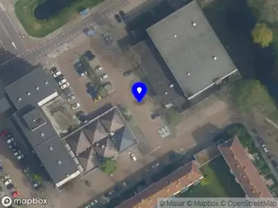 Ambulance met grote spoed naar de Waldhoornplein in Rijswijk