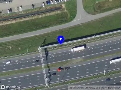 Ambulance met gepaste spoed naar de 1e Barendrechtseweg in Barendrecht