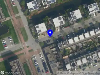 Ambulance met grote spoed naar de Achtmanstraat in Delfgauw