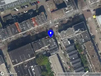 Ambulance met gepaste spoed naar de Witte de Withstraat in Rotterdam