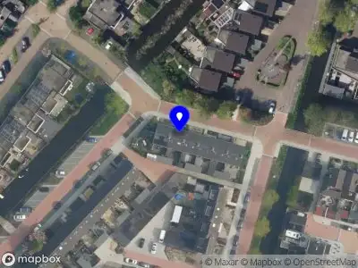 Ambulance met grote spoed naar de Reeuwijkse Poort in Reeuwijk