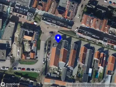 Ambulance met gepaste spoed naar de Ooststraat in Oud-Beijerland