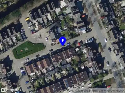 Ambulance met gepaste spoed naar de Jan van Gelderstraat in Hellevoetsluis