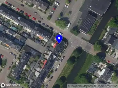 Ambulance met gepaste spoed naar de Paulus Potterstraat in Papendrecht