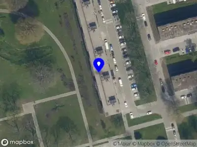 Brandweer met gepaste spoed naar de Cees Wegerifhof in Rotterdam vanwege afgaan automatisch brandalarm