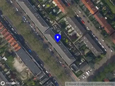 Ambulance met grote spoed naar de Dordtsestraatweg in Rotterdam
