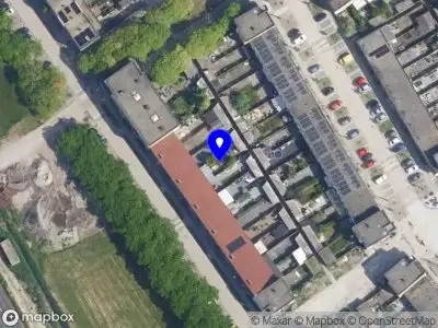 Politie naar de Strogeelstraat in Almere vanwege steekincident