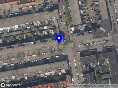 Ambulance met grote spoed naar de Riederlaan in Rotterdam